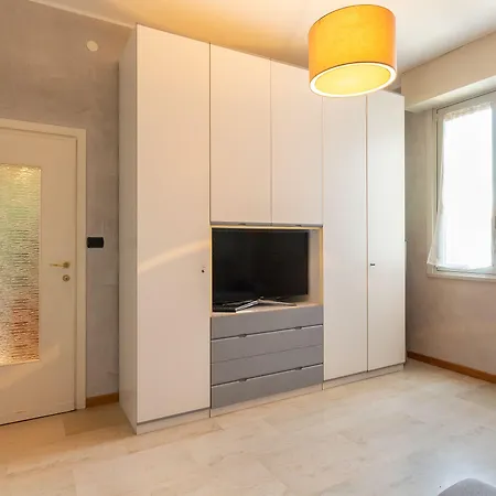 Alessia's Flat Veneziano 3