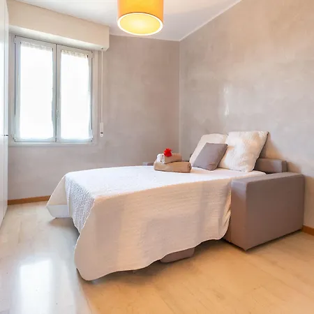 Alessia's Flat Veneziano 3 *